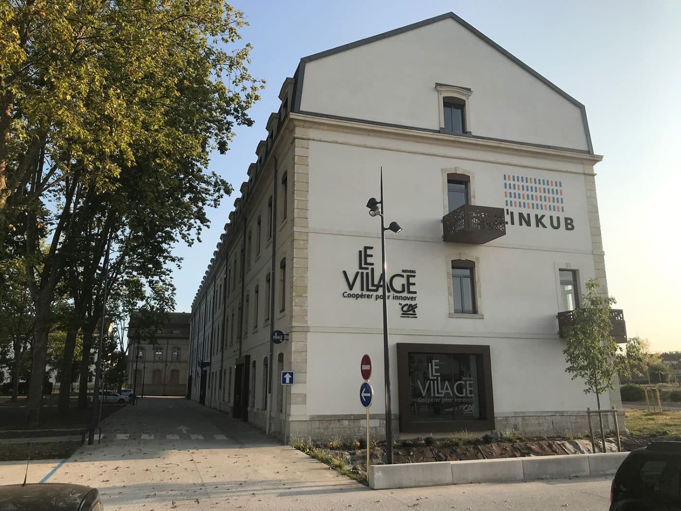 Le bâtiment L'INKUB, ancienne caserne Pittié à Nevers