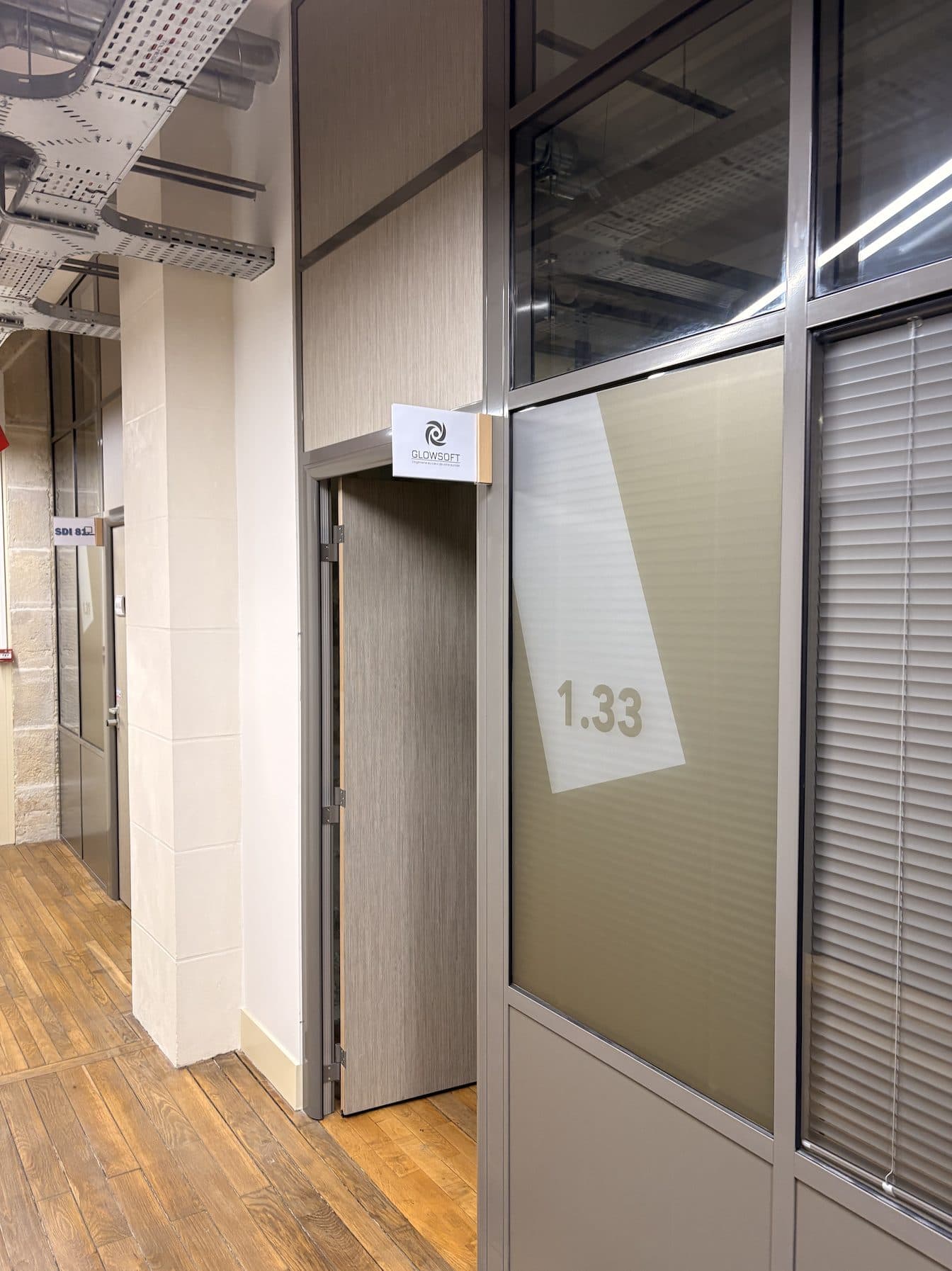 Porte du bureau Glowsoft 1.33 au premier étage